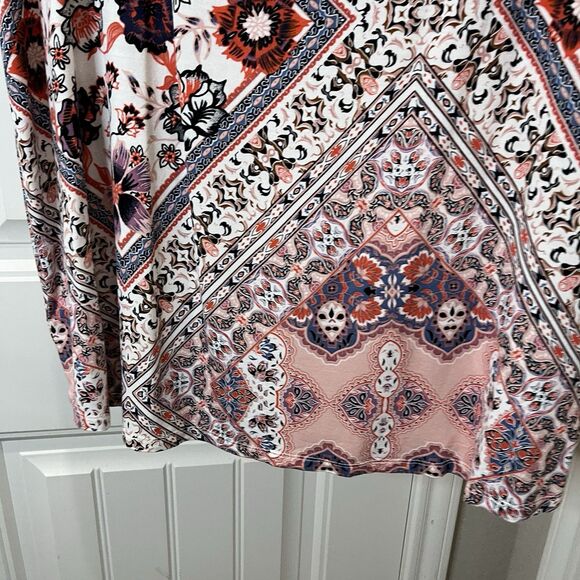 24/7 By Maurices Pink Paisley Cap Sleeve Boho Top Blouse Womens Size 2XL Cottage - Picture 9 of 10